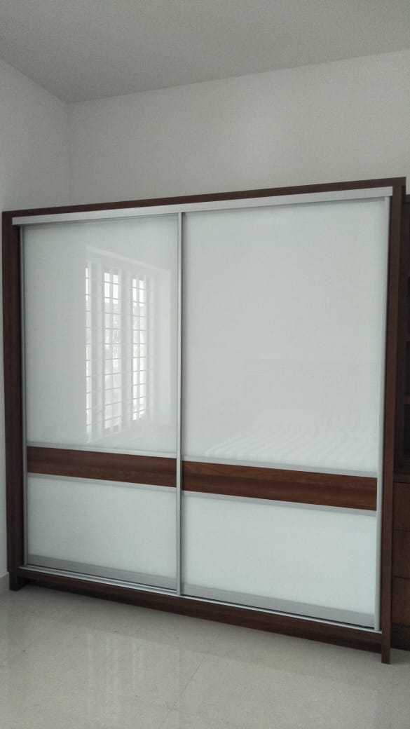 lacquer-glass-wardrobes-dealers-manufacturers-suppliers-in-noida-greater-noida-india